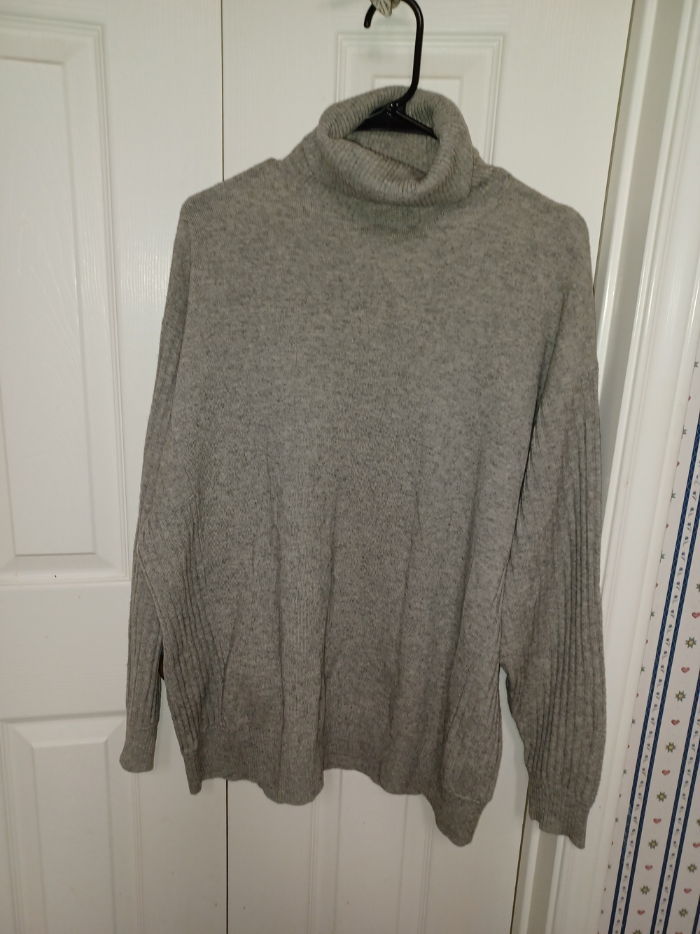 Vince Light Gray Ribbed Turtleneck Sweater